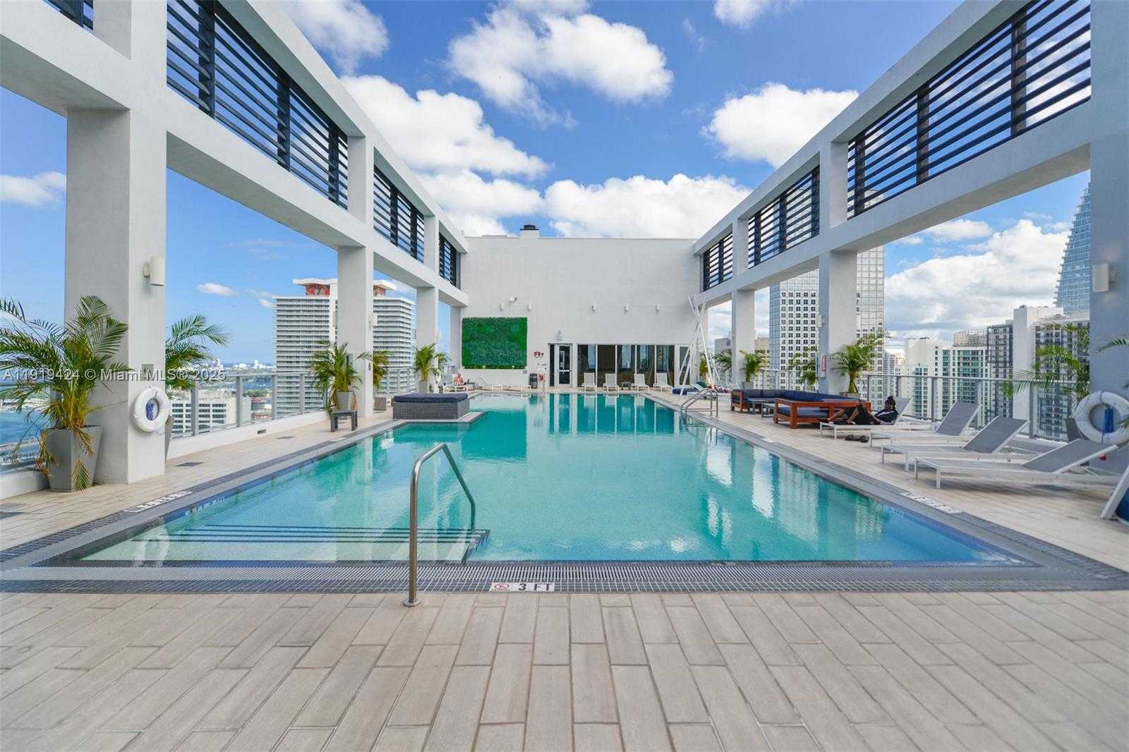 Small Image of 151 SOUTH EAST 1ST ST #3403, Miami Number 22