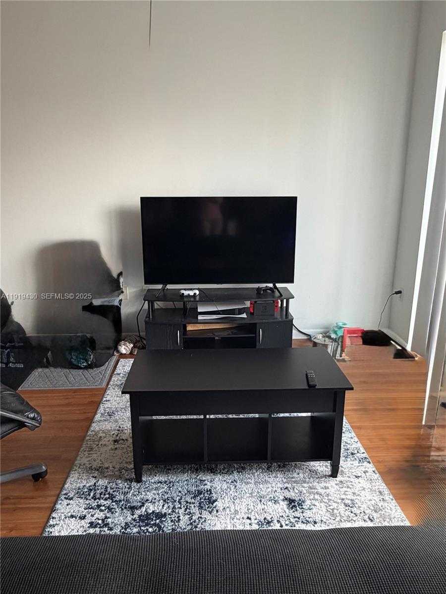 Small Image of 133 NORTH EAST 2ND AVE #1017, Miami Number 8