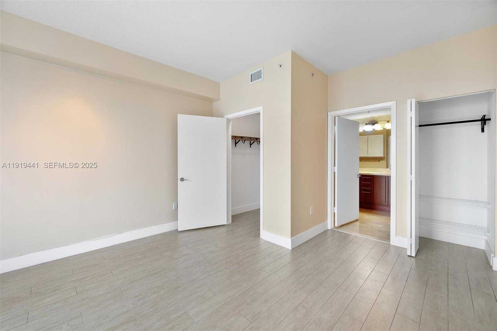 Small Image of 79 SOUTH WEST 12TH ST #4004S, Miami Number 15