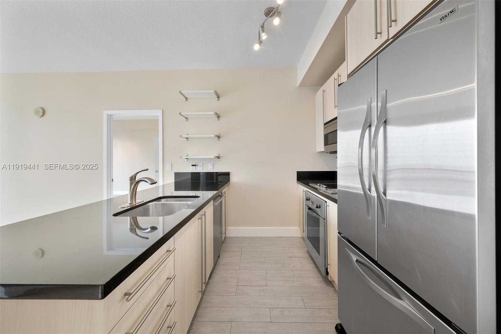 Small Image of 79 SOUTH WEST 12TH ST #4004S, Miami Number 6