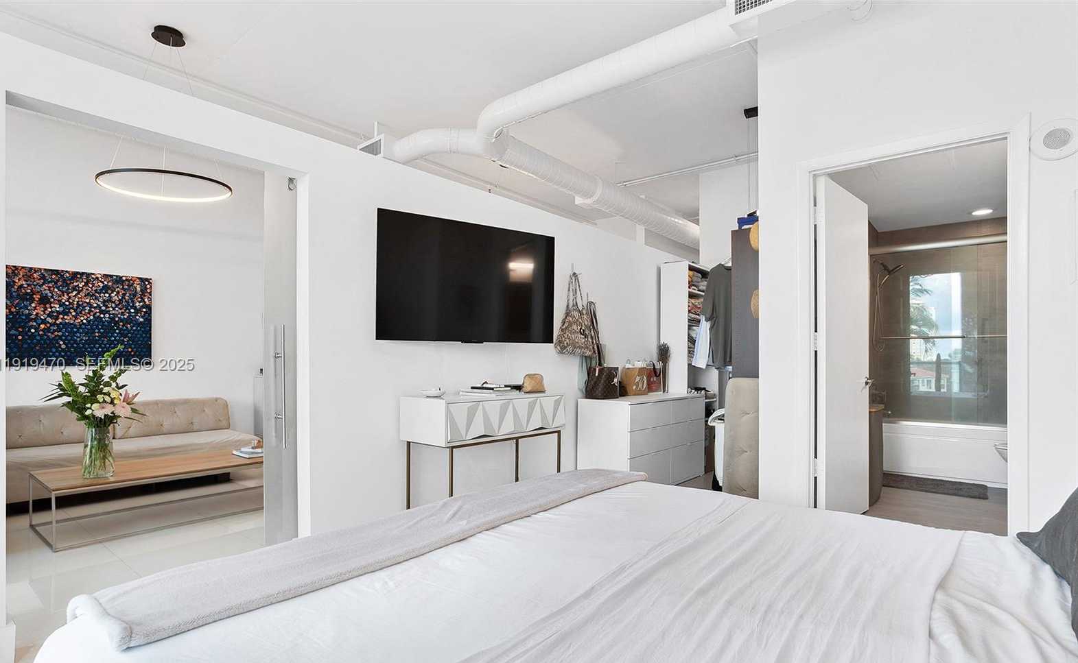 Small Image of 3029 NORTH EAST 188TH ST #419, Aventura Number 8