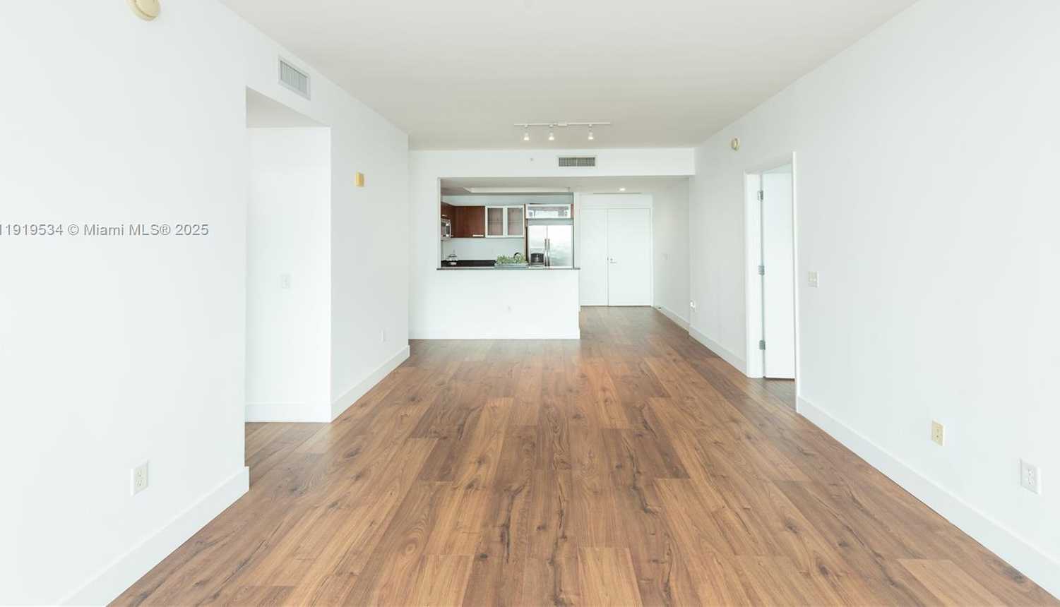 Imagen de Pequeño Objeto