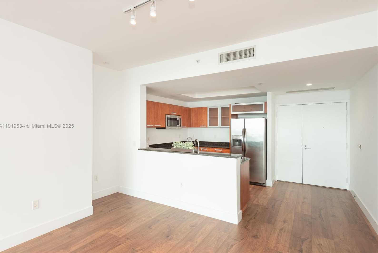 Imagen de Pequeño Objeto