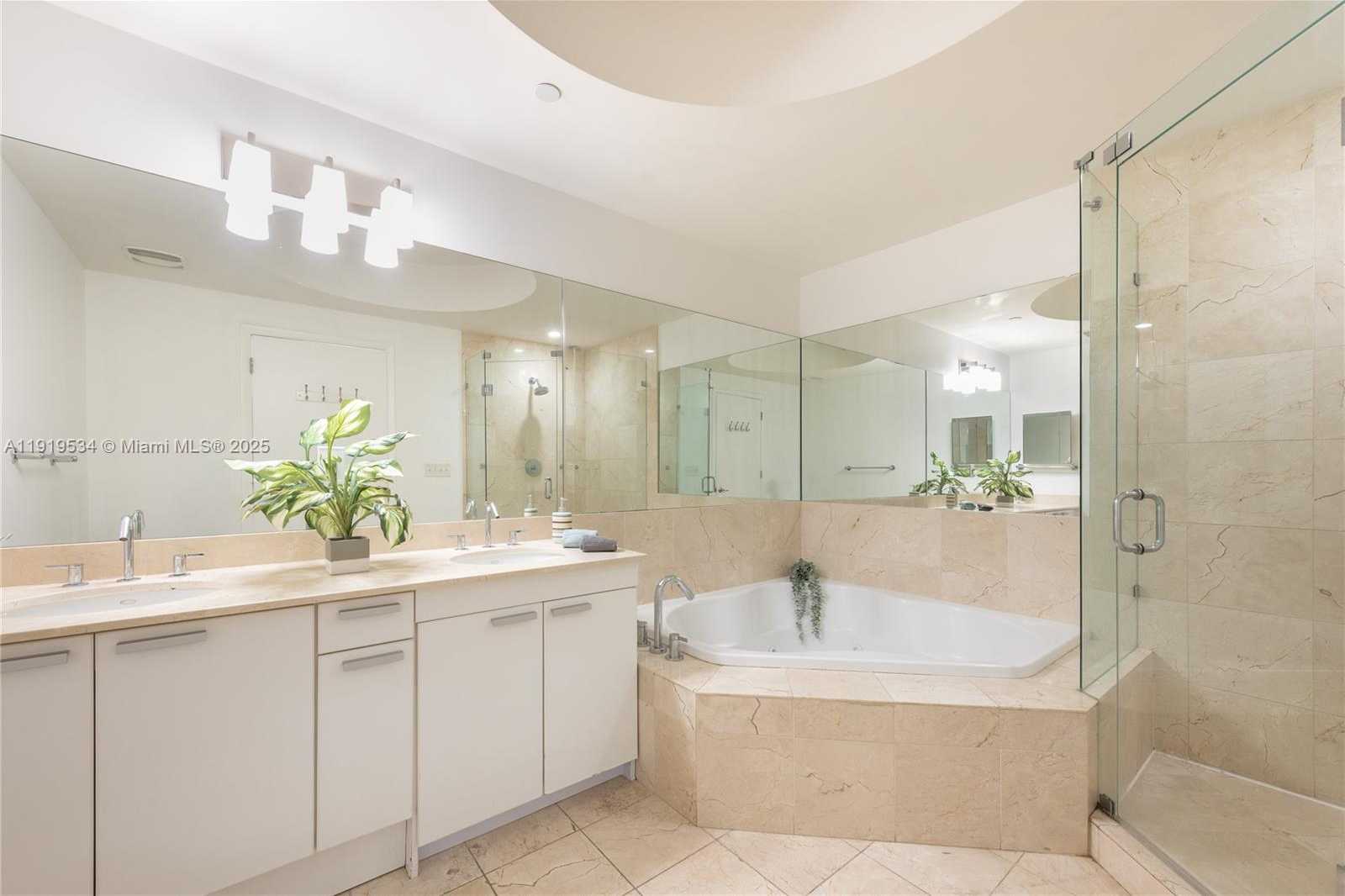 Imagen de Pequeño Objeto