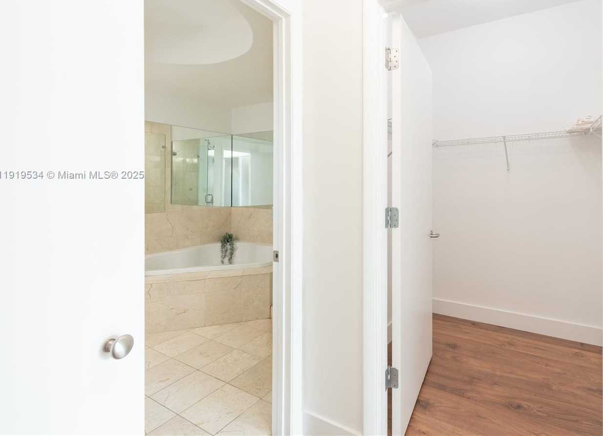 Imagen de Pequeño Objeto