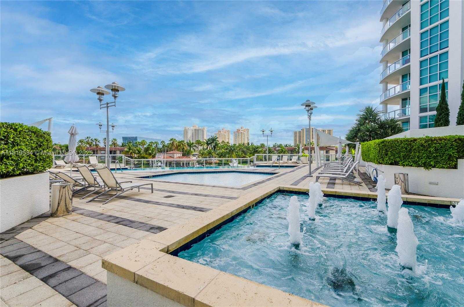 Imagen de Pequeño Objeto