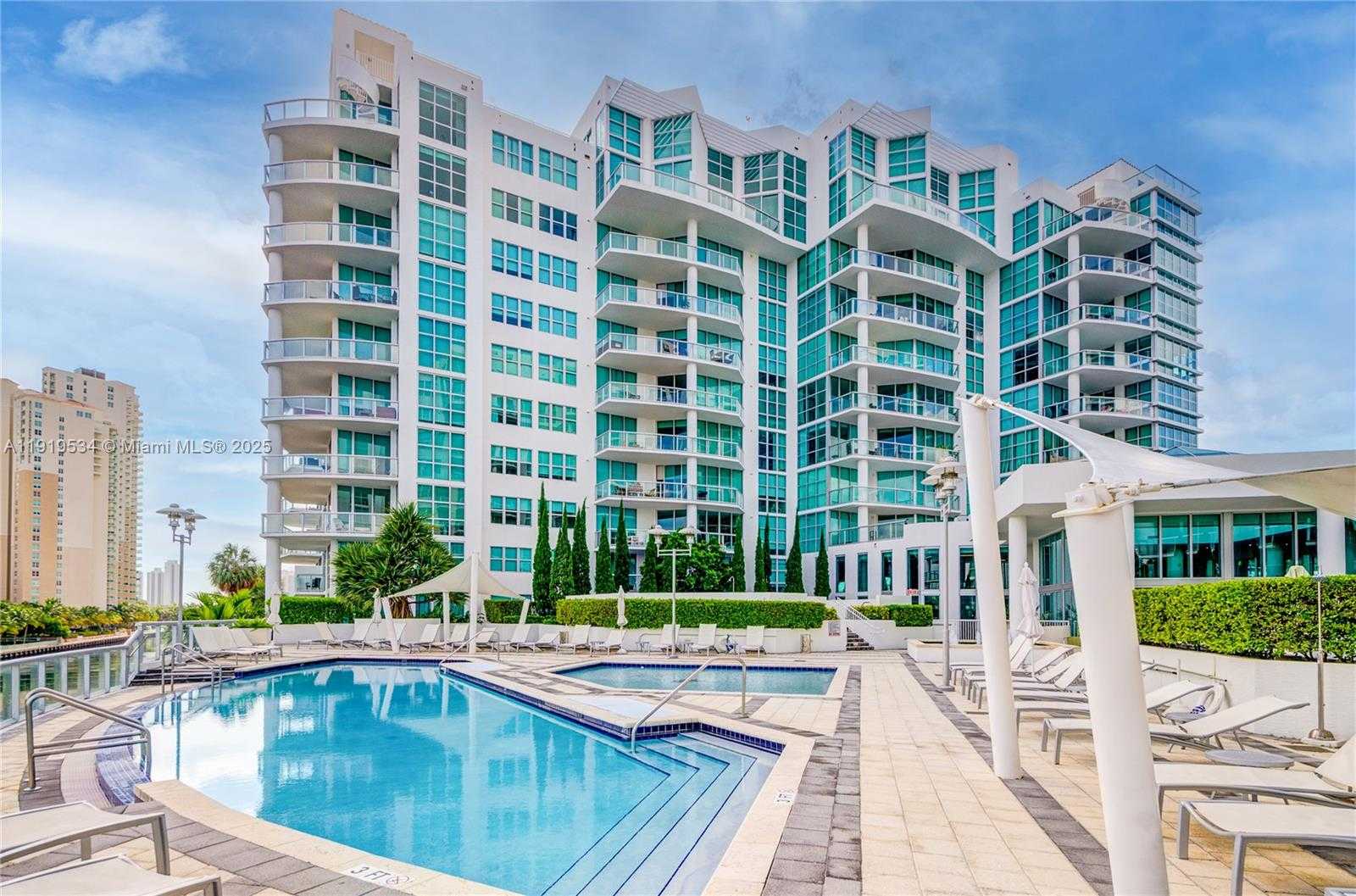 Imagen de Pequeño Objeto