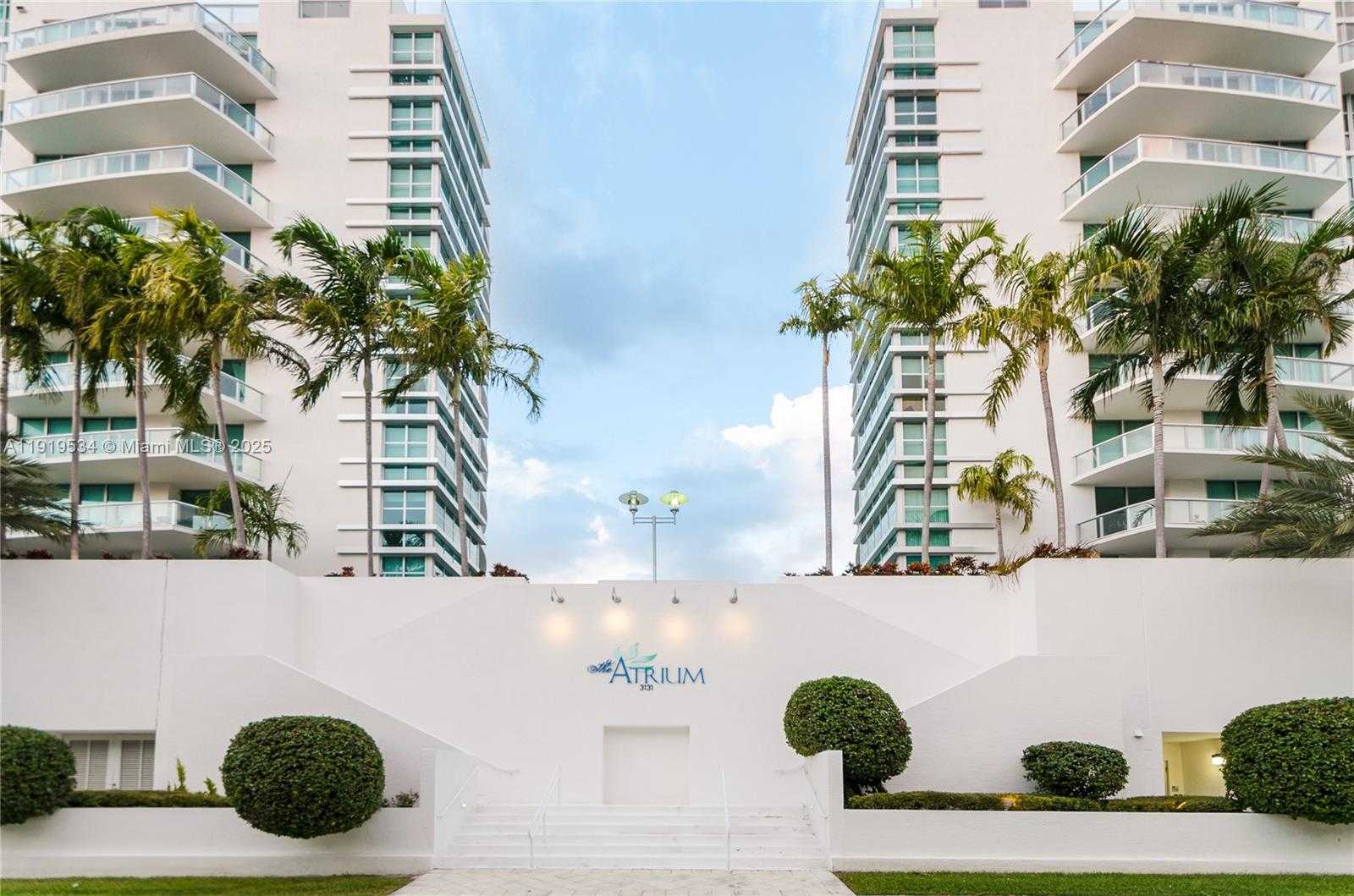 Imagen de Pequeño Objeto