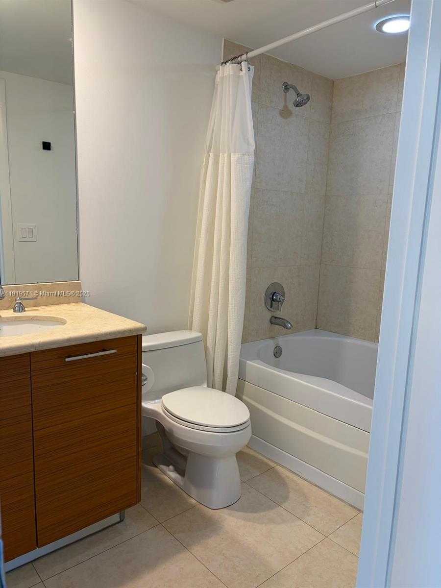 Small Image of 50 BISCAYNE BLVD #5303, Miami Number 13