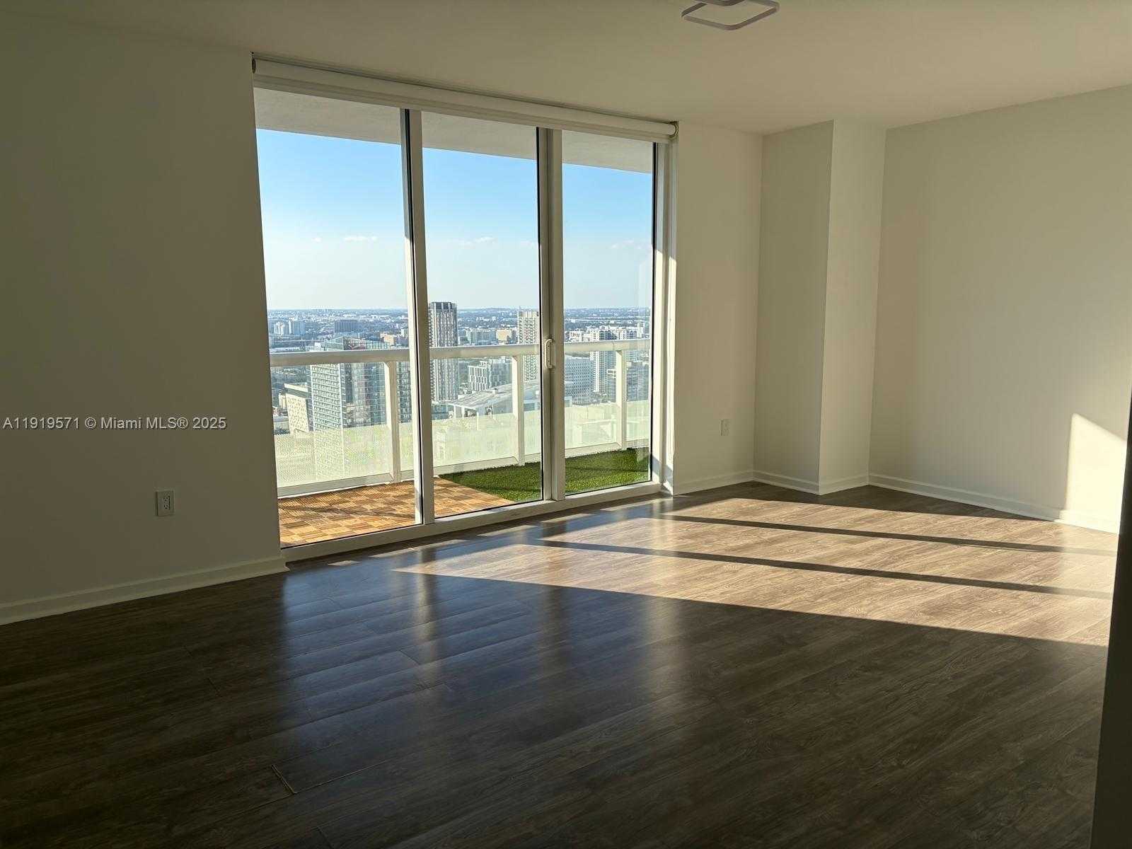 Small Image of 50 BISCAYNE BLVD #5303, Miami Number 19