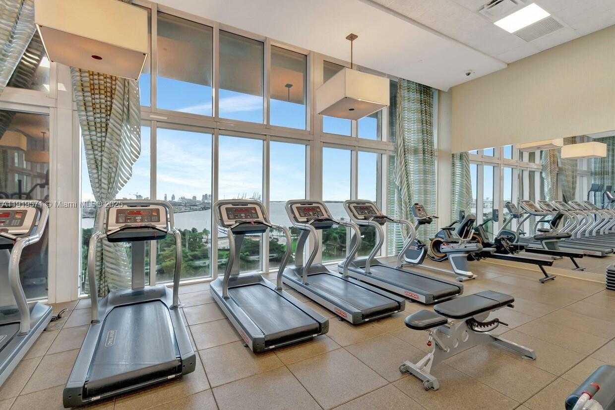 Small Image of 50 BISCAYNE BLVD #5303, Miami Number 5