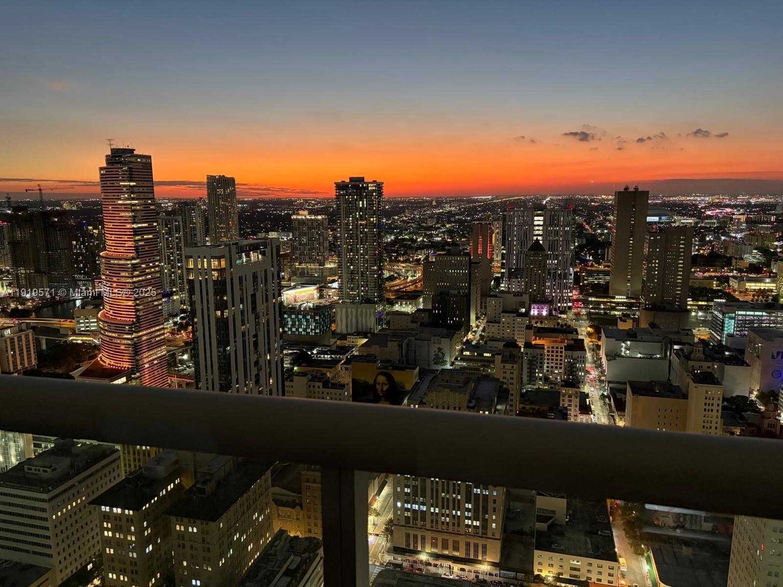 Small Image of 50 BISCAYNE BLVD #5303, Miami Number 7