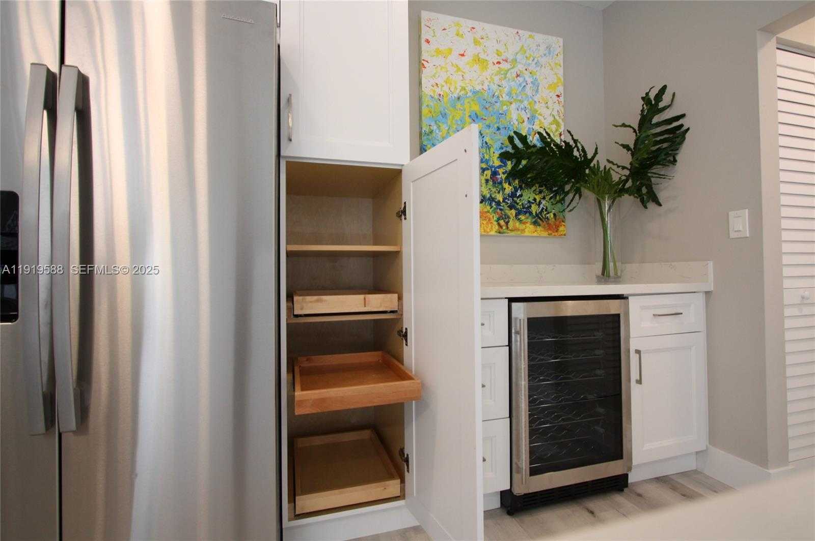 Small Image of 935 LEMONWOOD CT #-, Hollywood Number 24