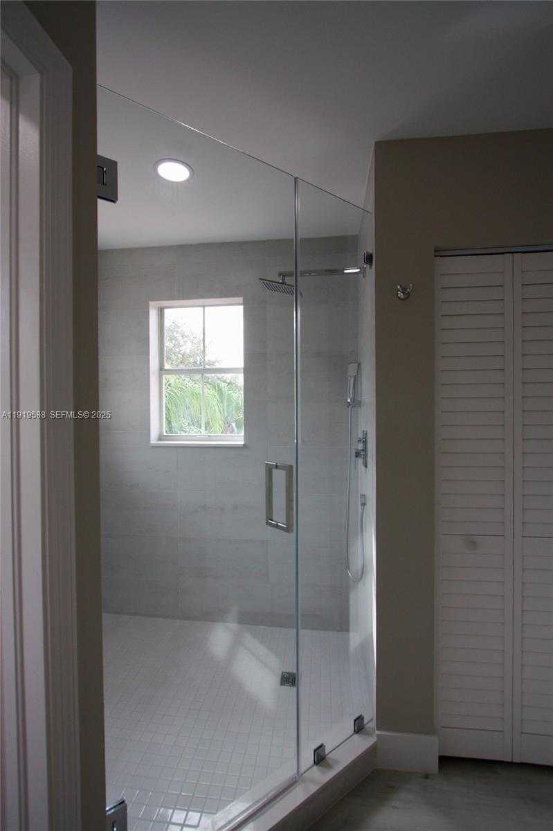 Small Image of 935 LEMONWOOD CT #-, Hollywood Number 30