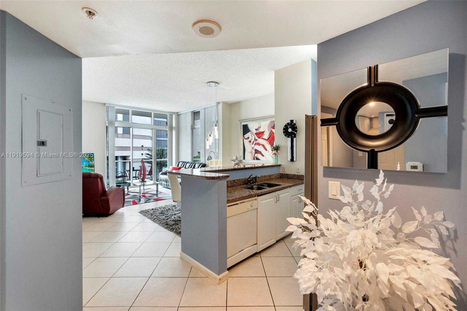 Small Image of 1155 BRICKELL BAY DR #202, Miami Number 16