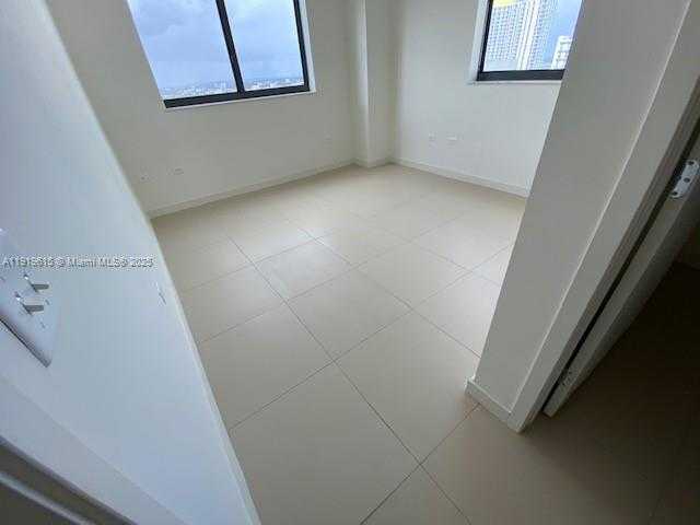 Small Image of 999 SOUTH WEST 1 AV #3214, Miami Number 11