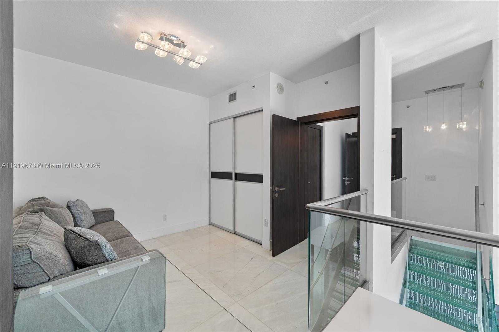 Small Image of 60 SOUTH WEST 13TH ST #4606, Miami Number 13