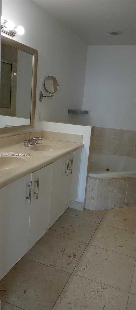 Small Image of 7900 HARBOR ISLAND DR #1003, North Bay Village Number 10