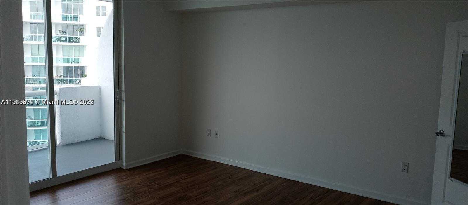 Small Image of 7900 HARBOR ISLAND DR #1003, North Bay Village Number 13