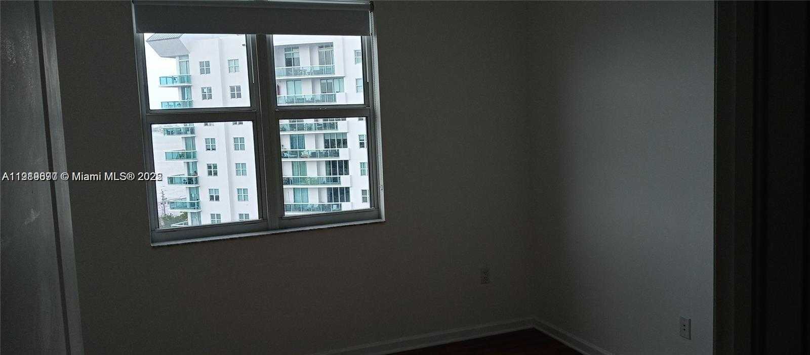 Small Image of 7900 HARBOR ISLAND DR #1003, North Bay Village Number 17