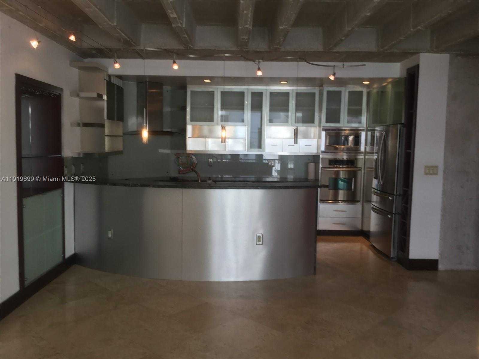Small Image of 1408 BRICKELL BAY DR #612, Miami Number 10