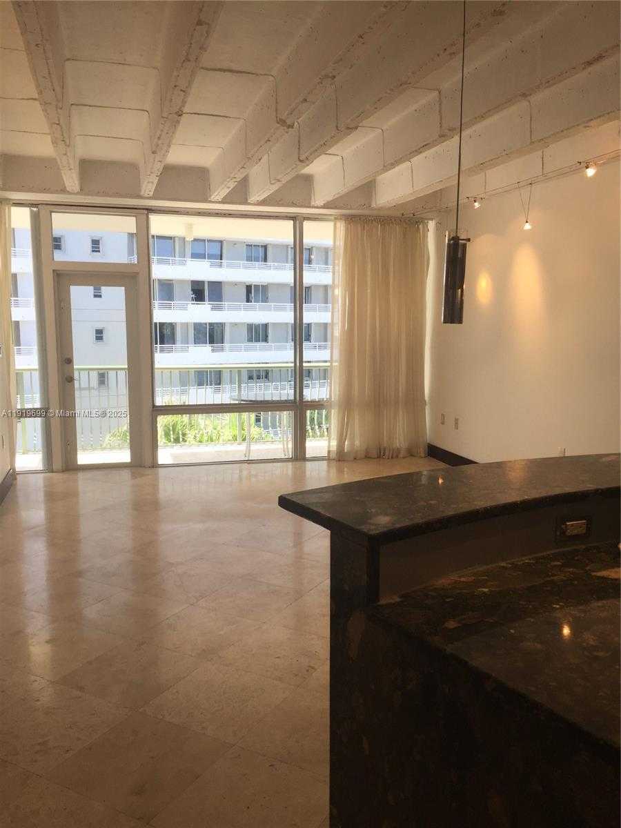 Small Image of 1408 BRICKELL BAY DR #612, Miami Number 7