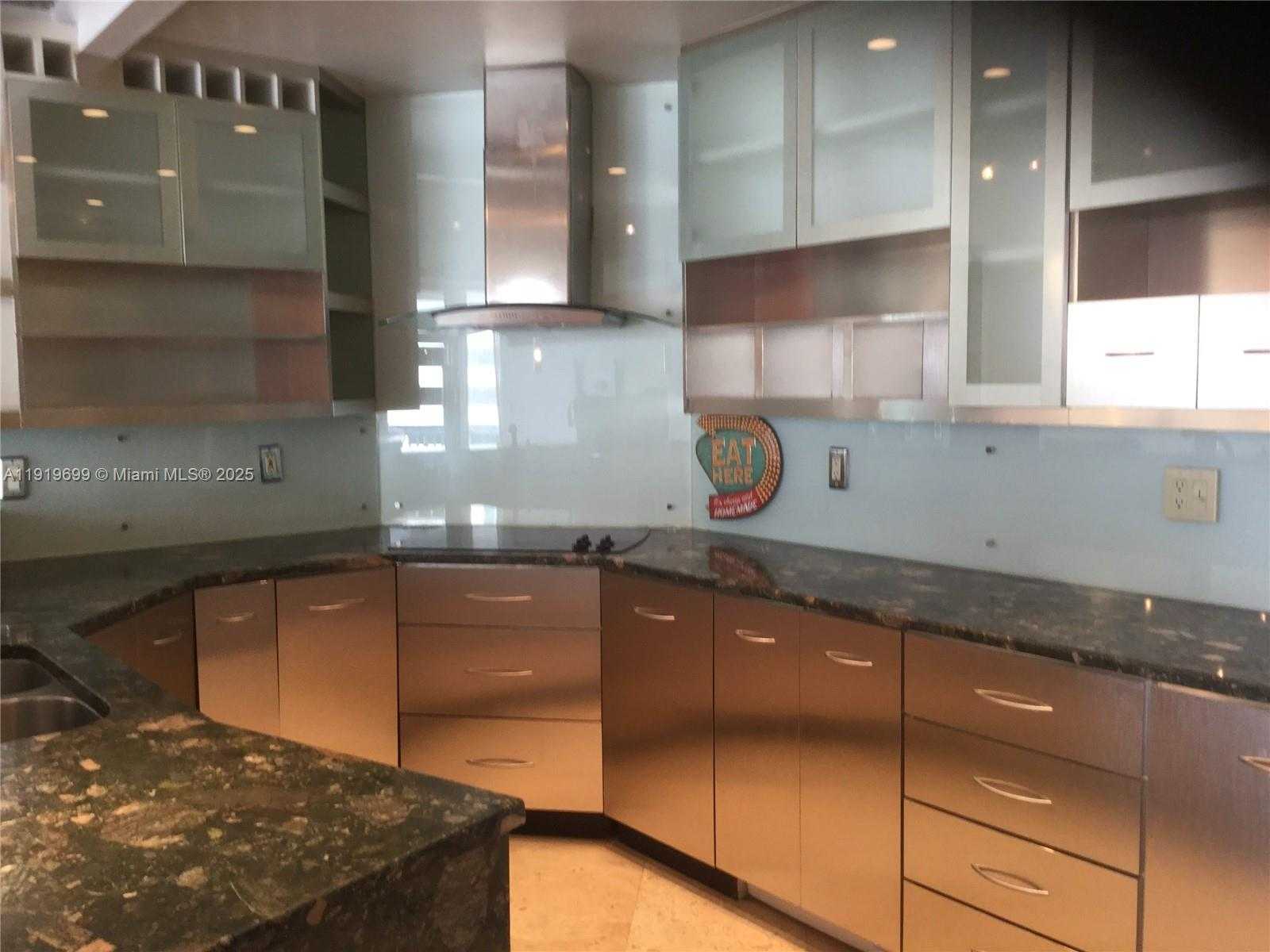 Small Image of 1408 BRICKELL BAY DR #612, Miami Number 9