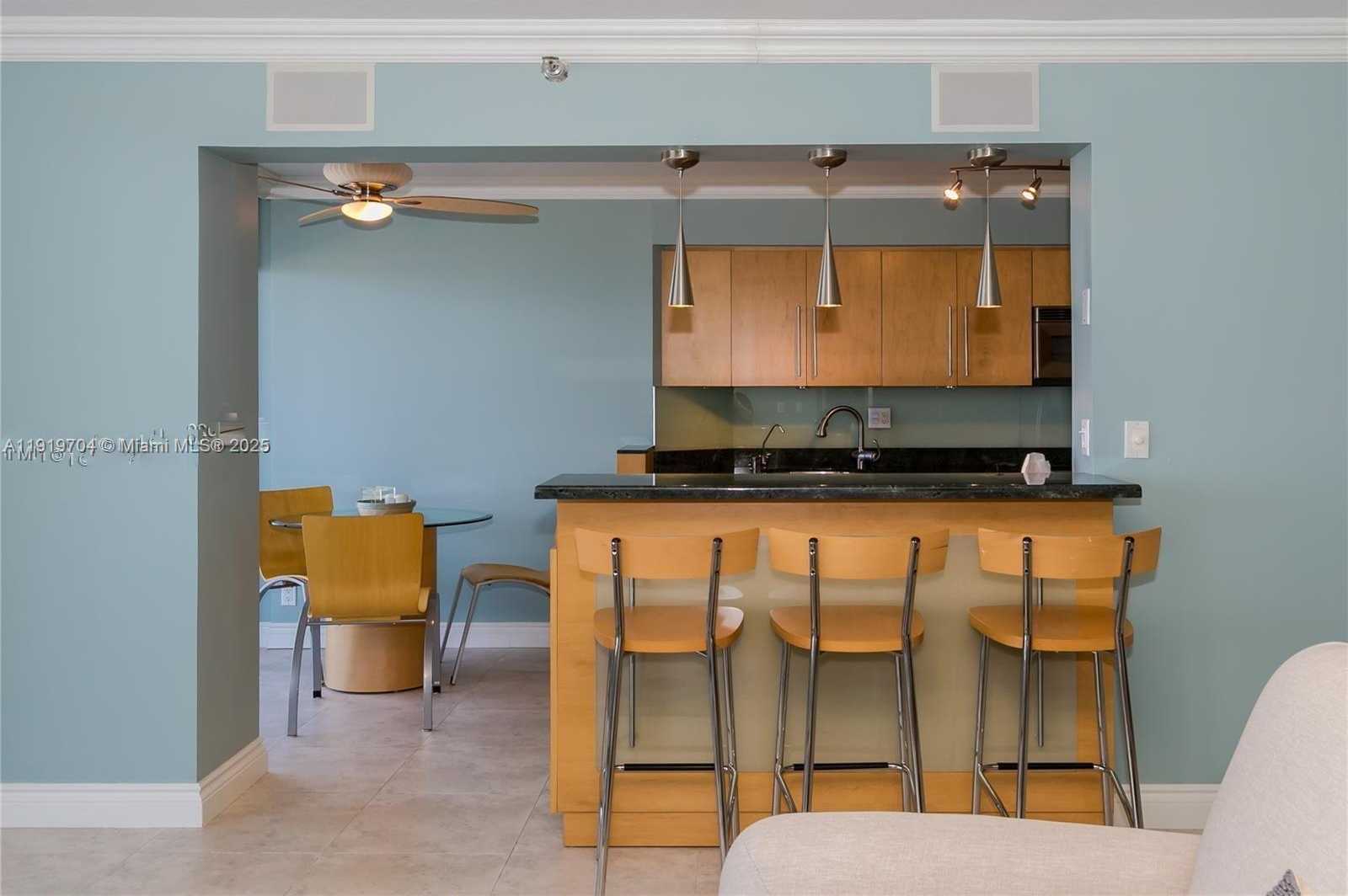 Imagen de Pequeño Objeto