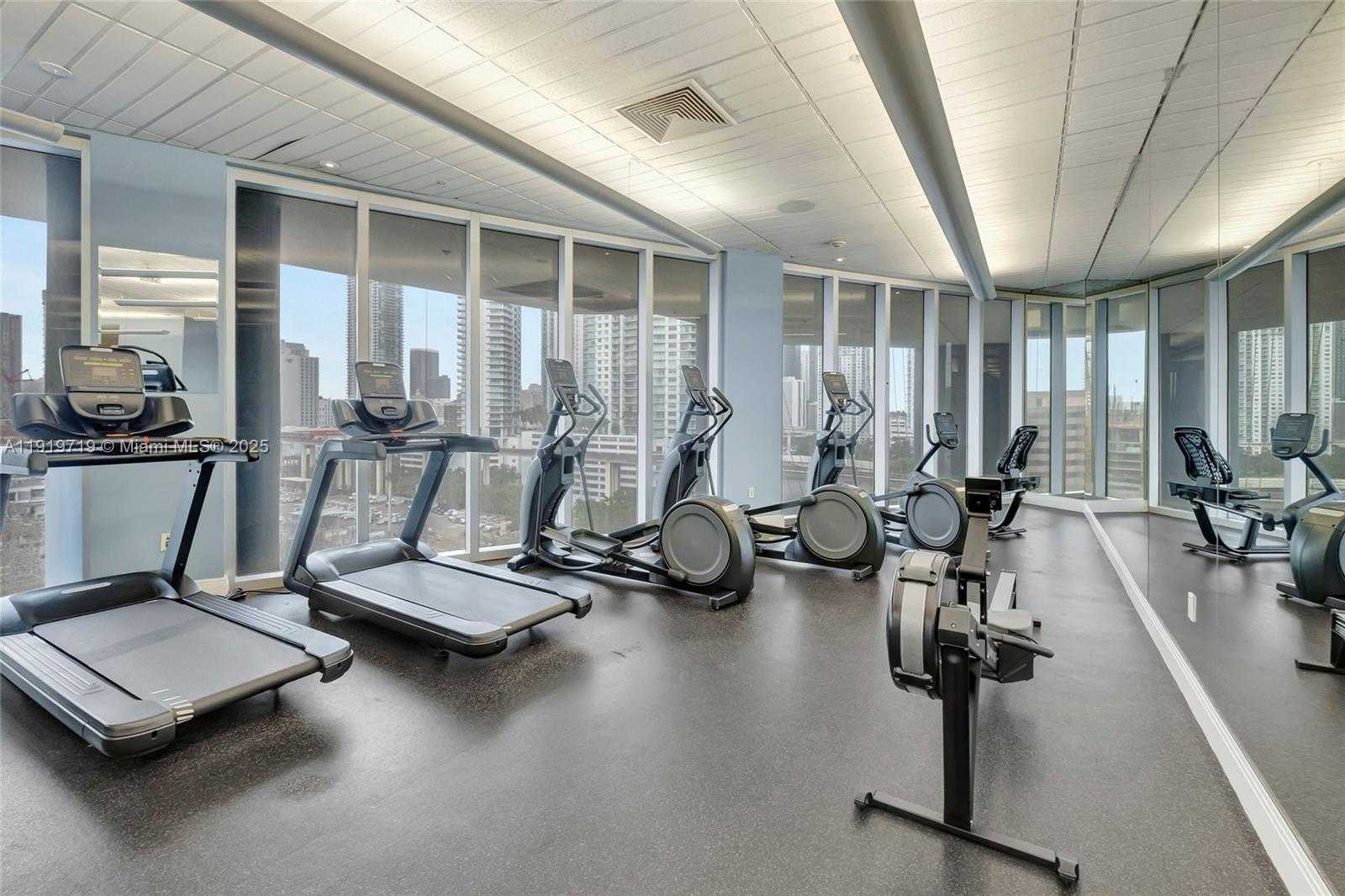 Small Image of 185 SOUTH WEST 7TH ST #2011, Miami Number 27