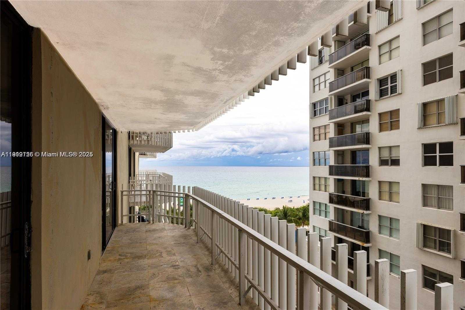 Small Image of 6061 COLLINS AVE #7D, Miami Beach Number 2