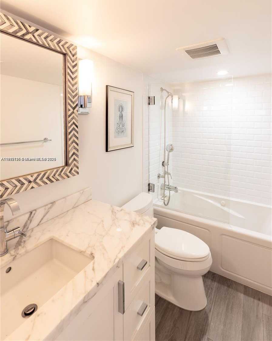 Small Image of 6061 COLLINS AVE #7D, Miami Beach Number 24