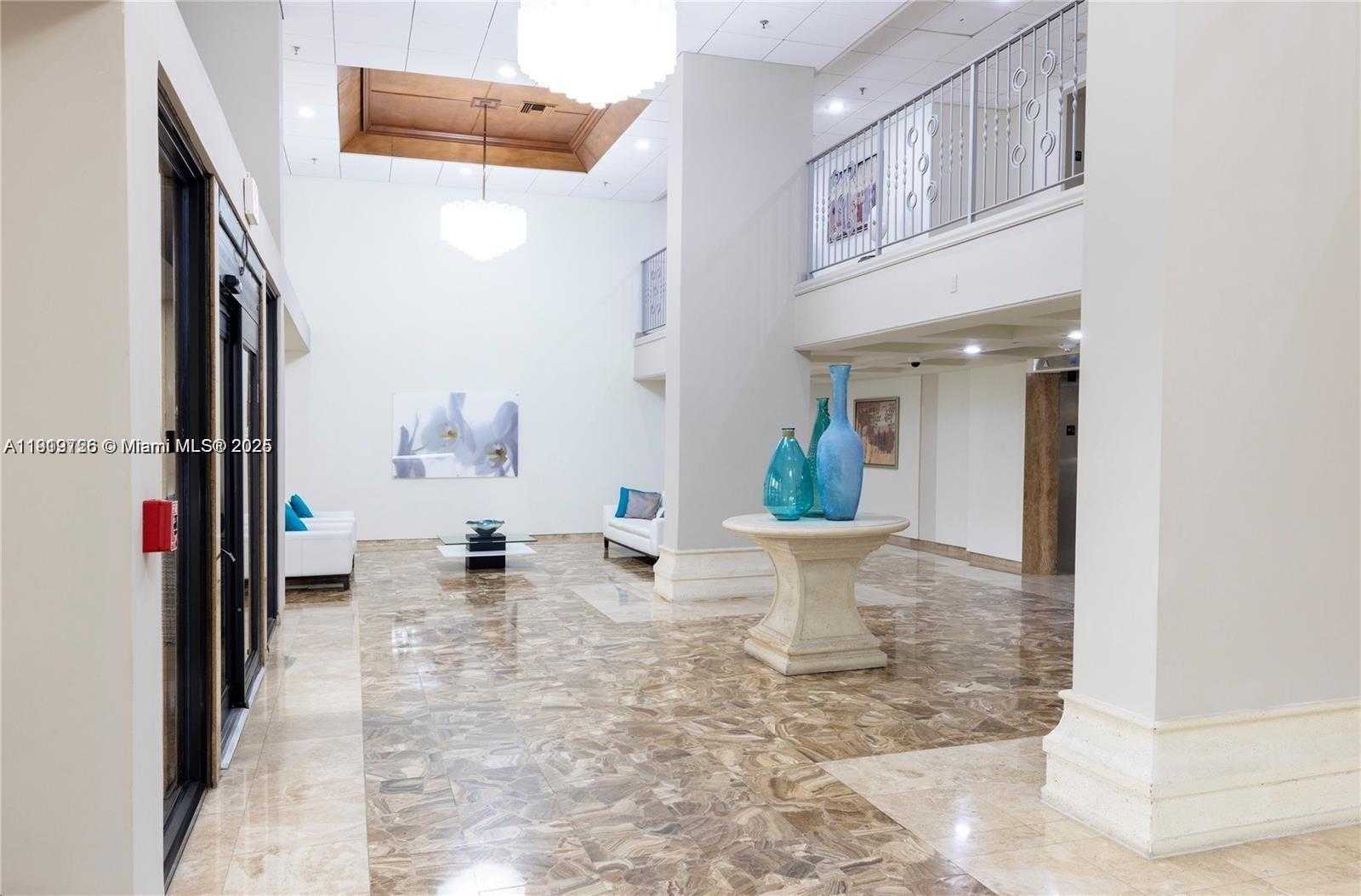 Small Image of 6061 COLLINS AVE #7D, Miami Beach Number 31