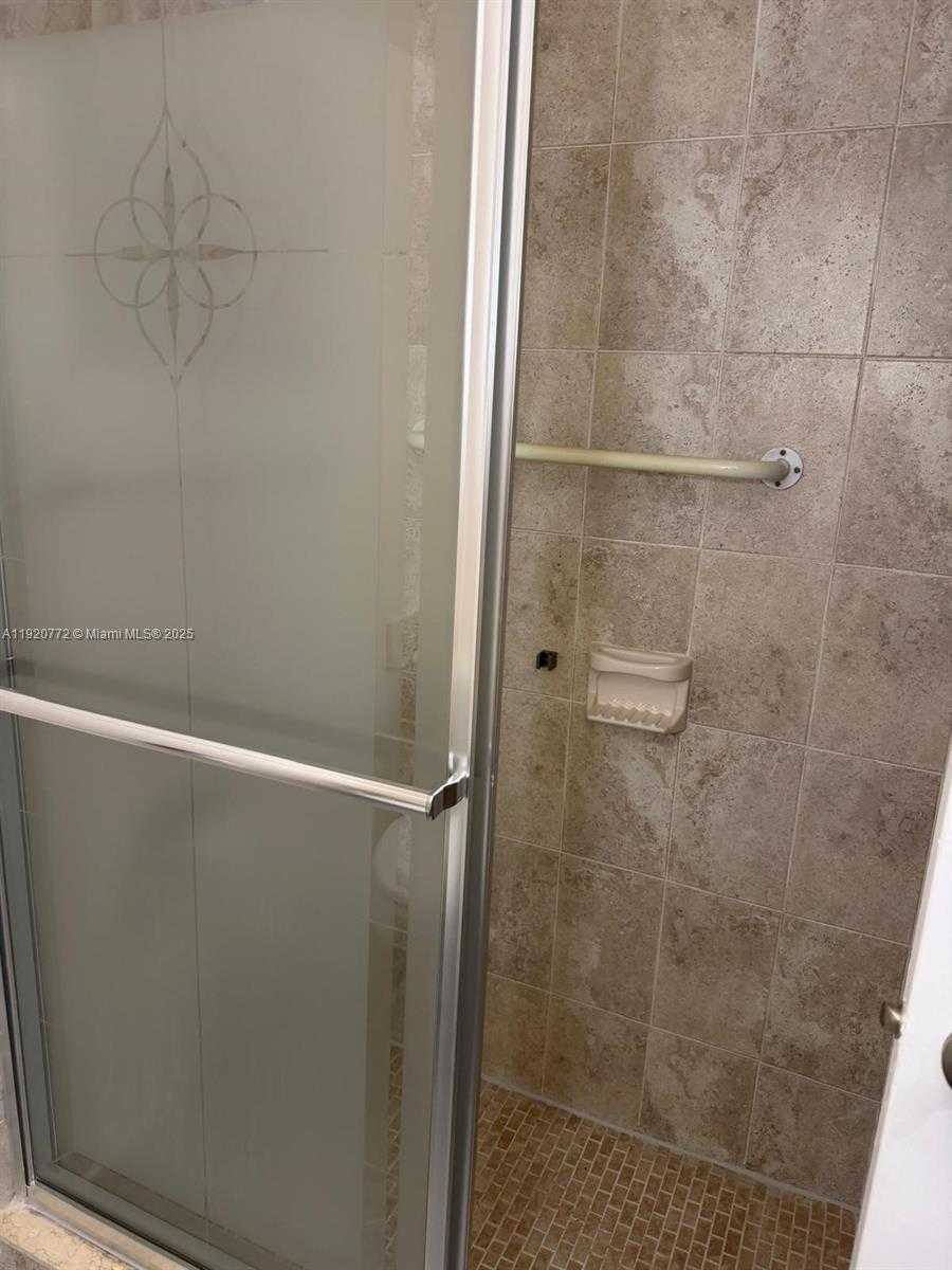 Small Image of 410 SOUTH EAST 2ND ST #105, Hallandale Beach Number 11