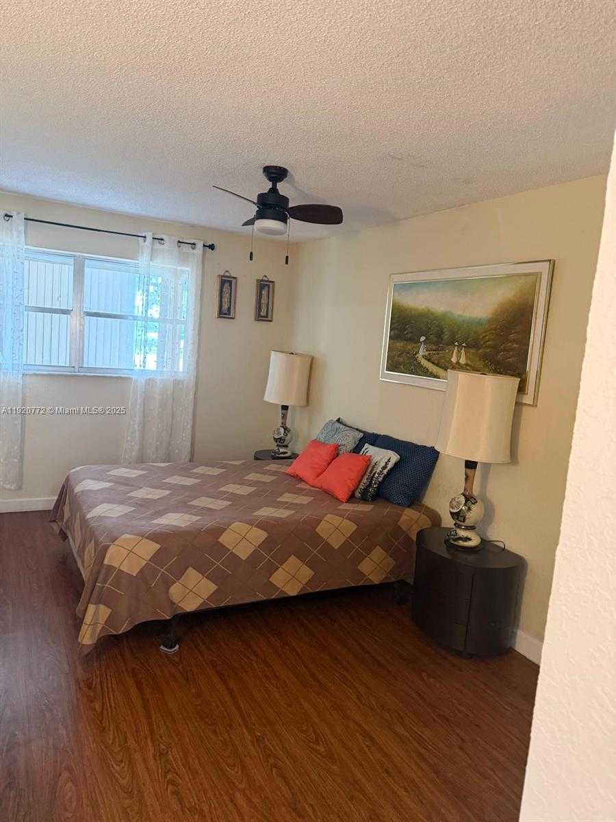 Small Image of 410 SOUTH EAST 2ND ST #105, Hallandale Beach Number 9