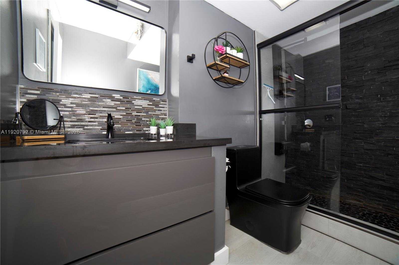 Small Image of 200 178TH DR 7TH FLOOR #n/a, Sunny Isles Beach Number 10