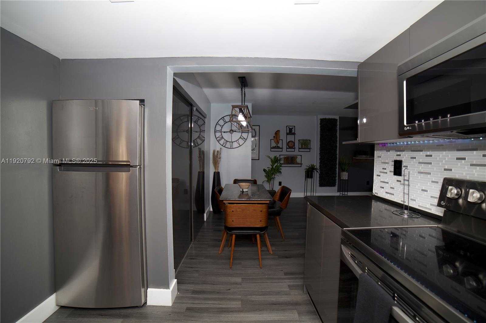 Small Image of 200 178TH DR 7TH FLOOR #n/a, Sunny Isles Beach Number 4