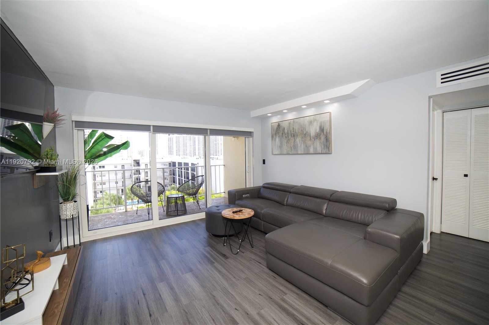 Small Image of 200 178TH DR 7TH FLOOR #n/a, Sunny Isles Beach Number 7