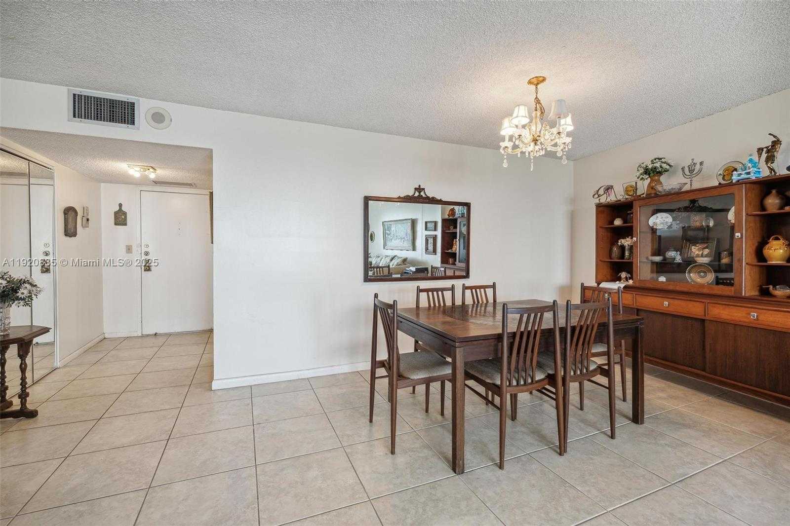 Small Image of 3800 SOUTH OCEAN DR #516, Hollywood Number 12