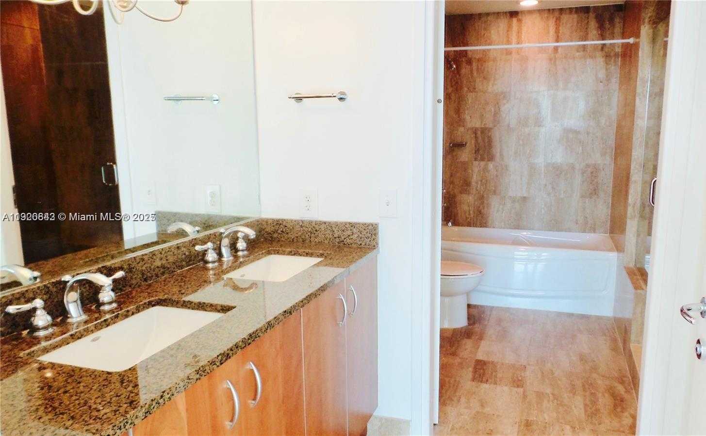 Small Image of 300 SOUTH BISCAYNE BLVD #T-1814, Miami Number 11