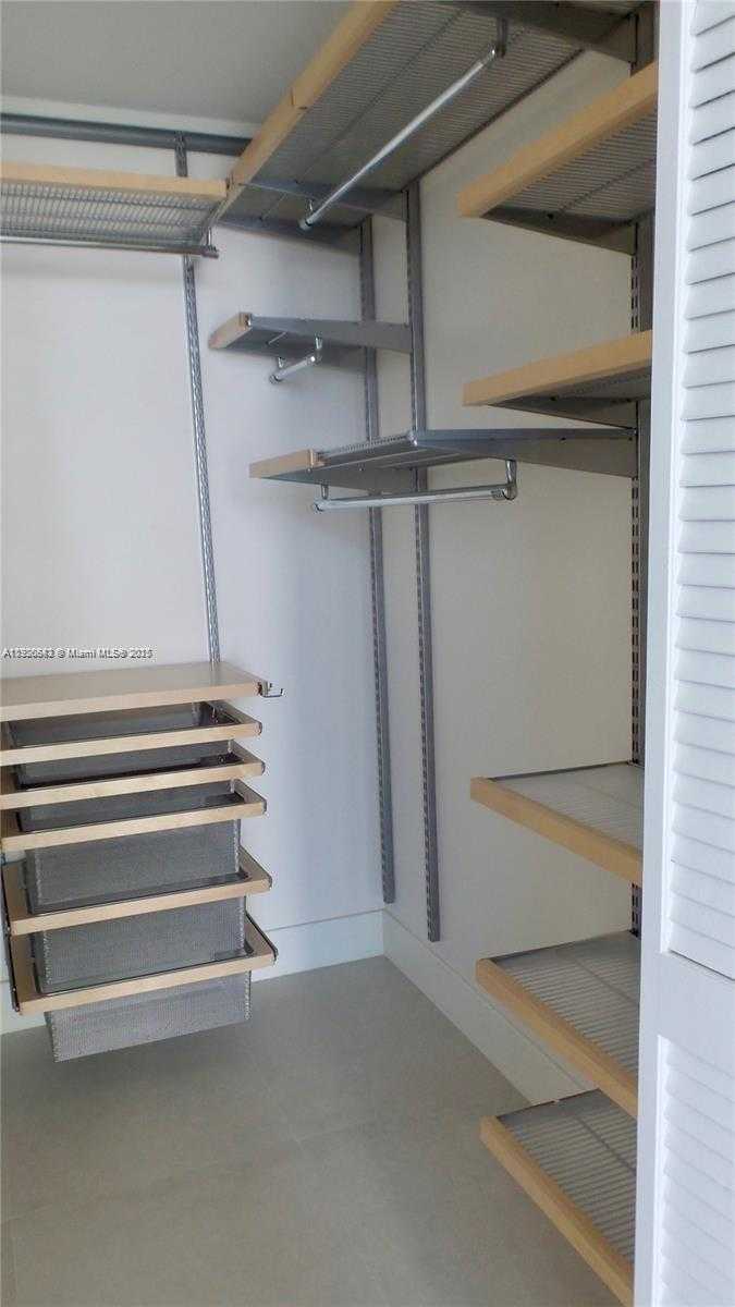 Small Image of 300 SOUTH BISCAYNE BLVD #T-1814, Miami Number 13