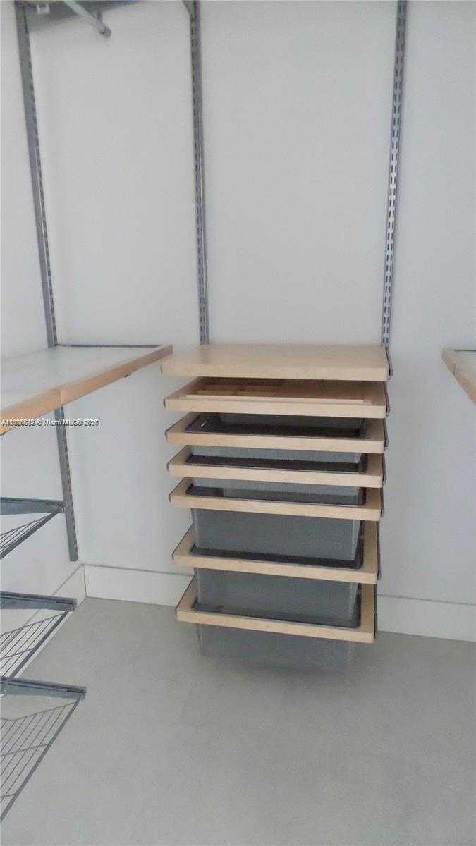 Small Image of 300 SOUTH BISCAYNE BLVD #T-1814, Miami Number 14