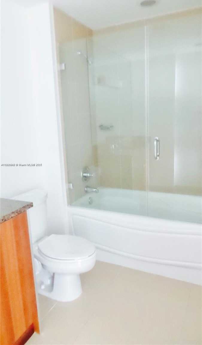 Small Image of 300 SOUTH BISCAYNE BLVD #T-1814, Miami Number 17