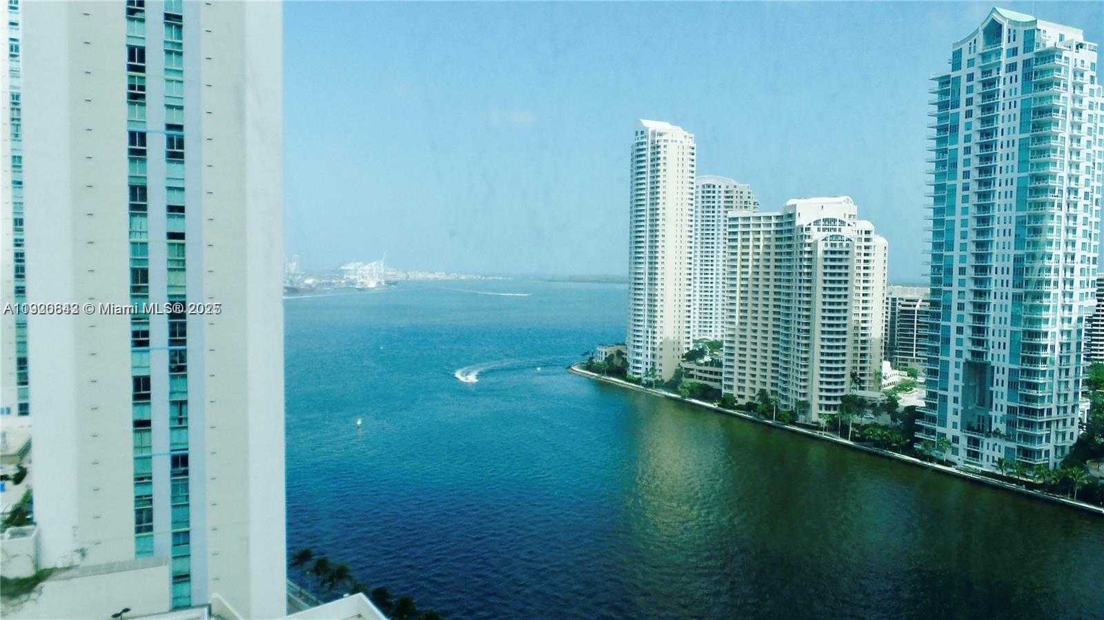 Small Image of 300 SOUTH BISCAYNE BLVD #T-1814, Miami Number 2