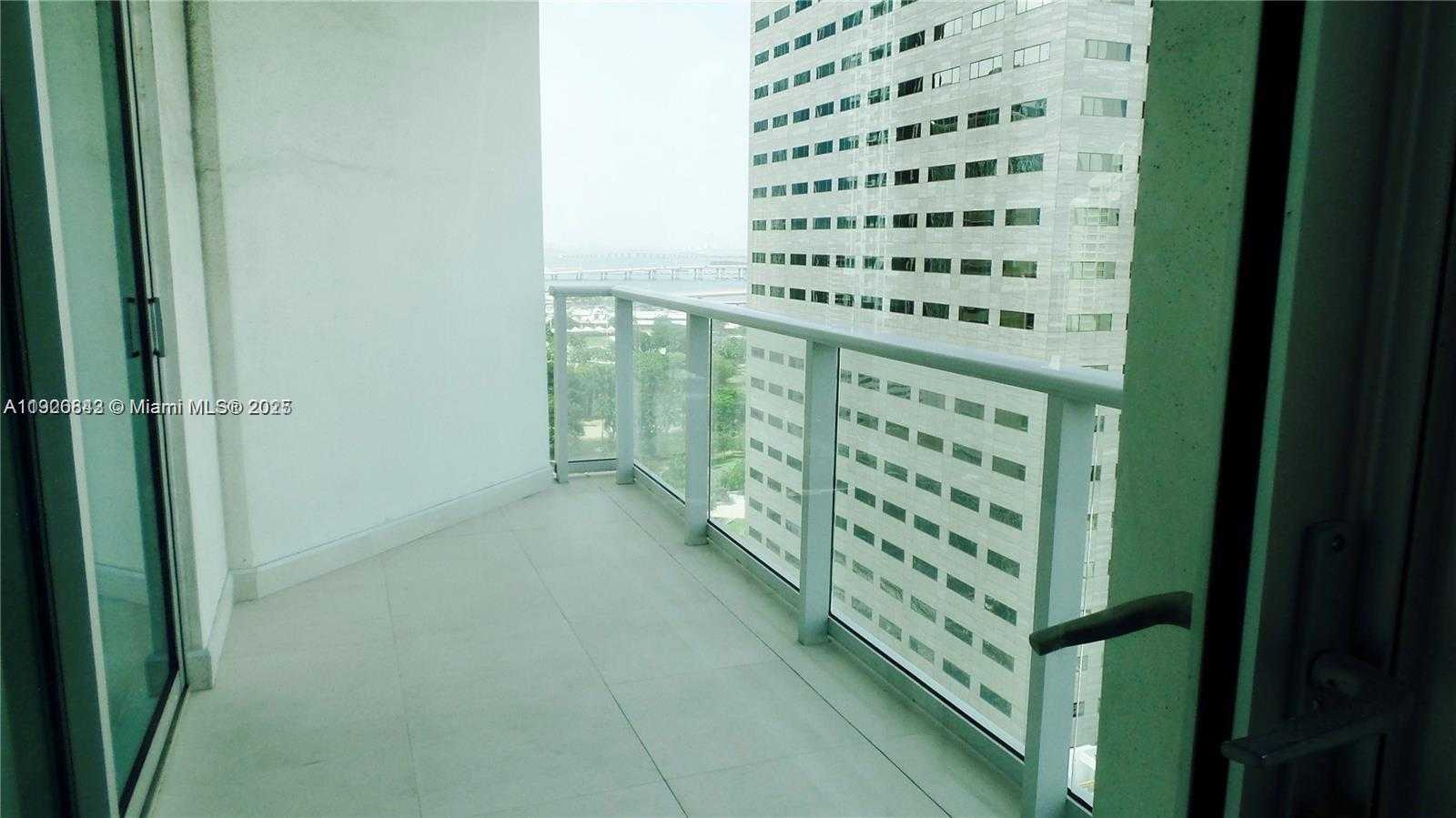 Small Image of 300 SOUTH BISCAYNE BLVD #T-1814, Miami Number 9