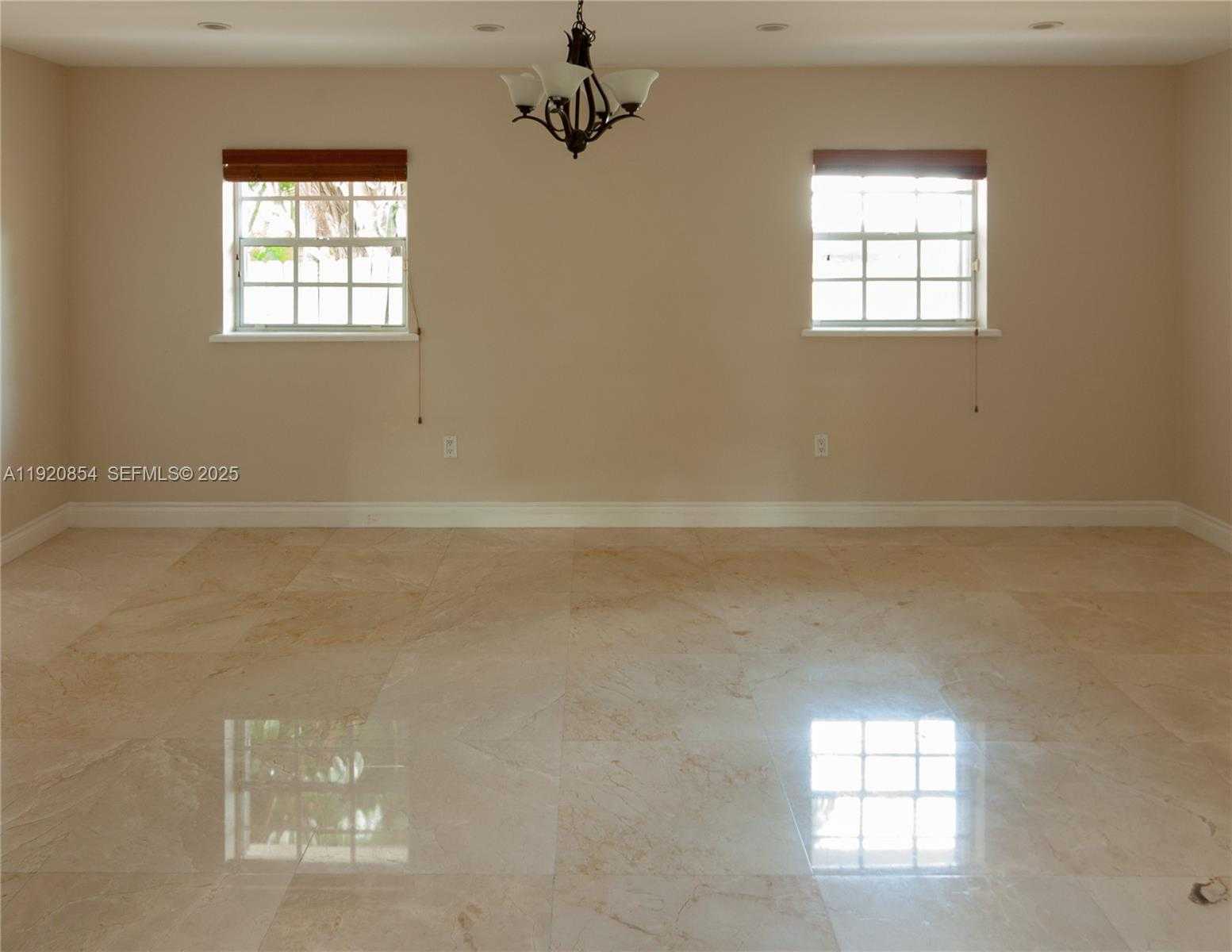 Small Image of 6384 SOUTH WEST 31ST ST, Miami Number 19