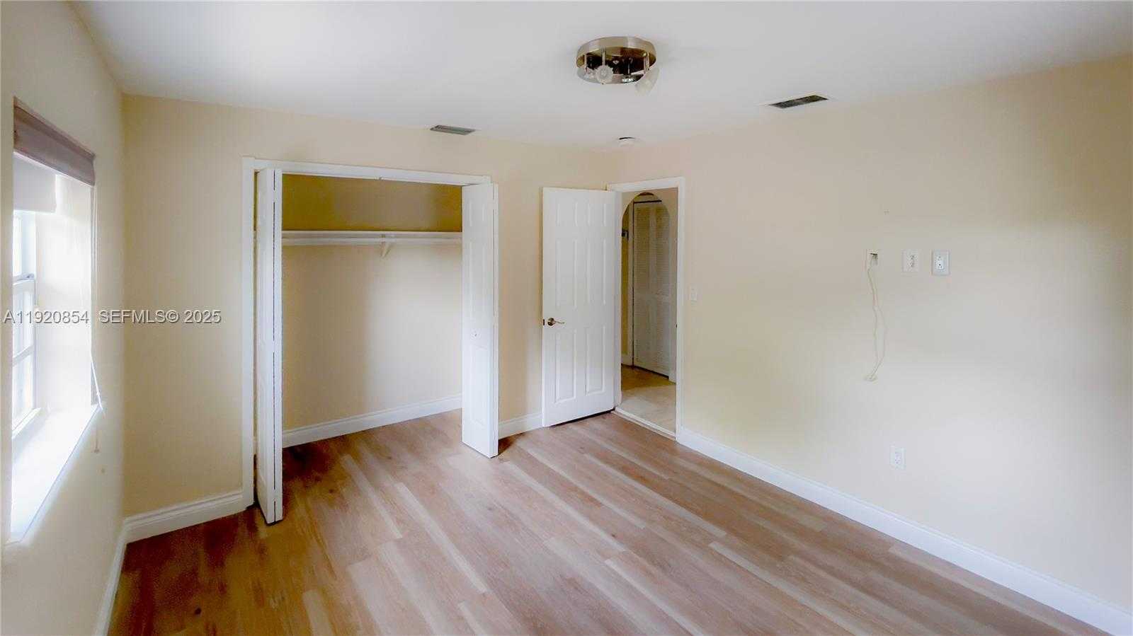 Small Image of 6384 SOUTH WEST 31ST ST, Miami Number 23