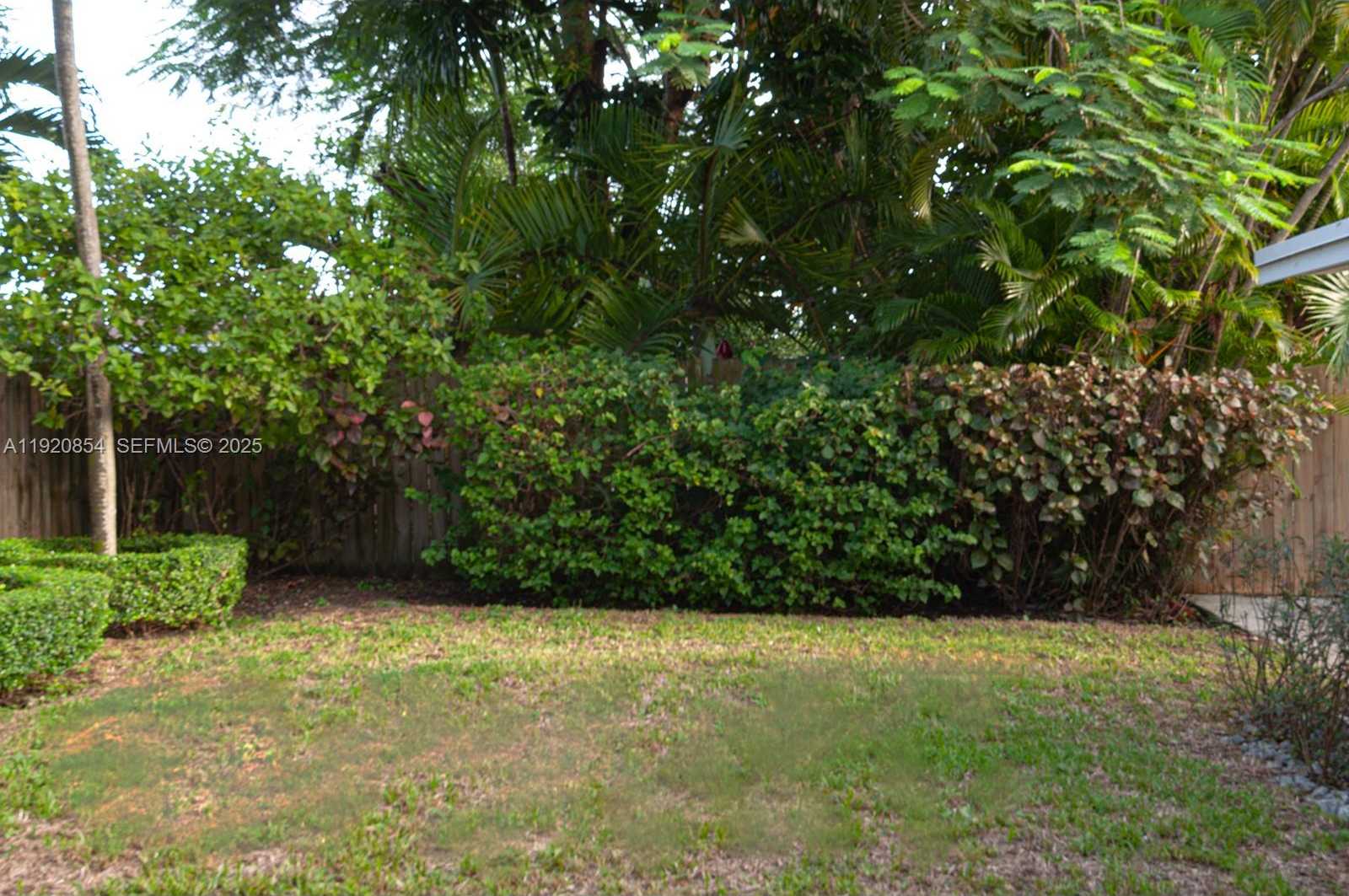 Small Image of 6384 SOUTH WEST 31ST ST, Miami Number 26