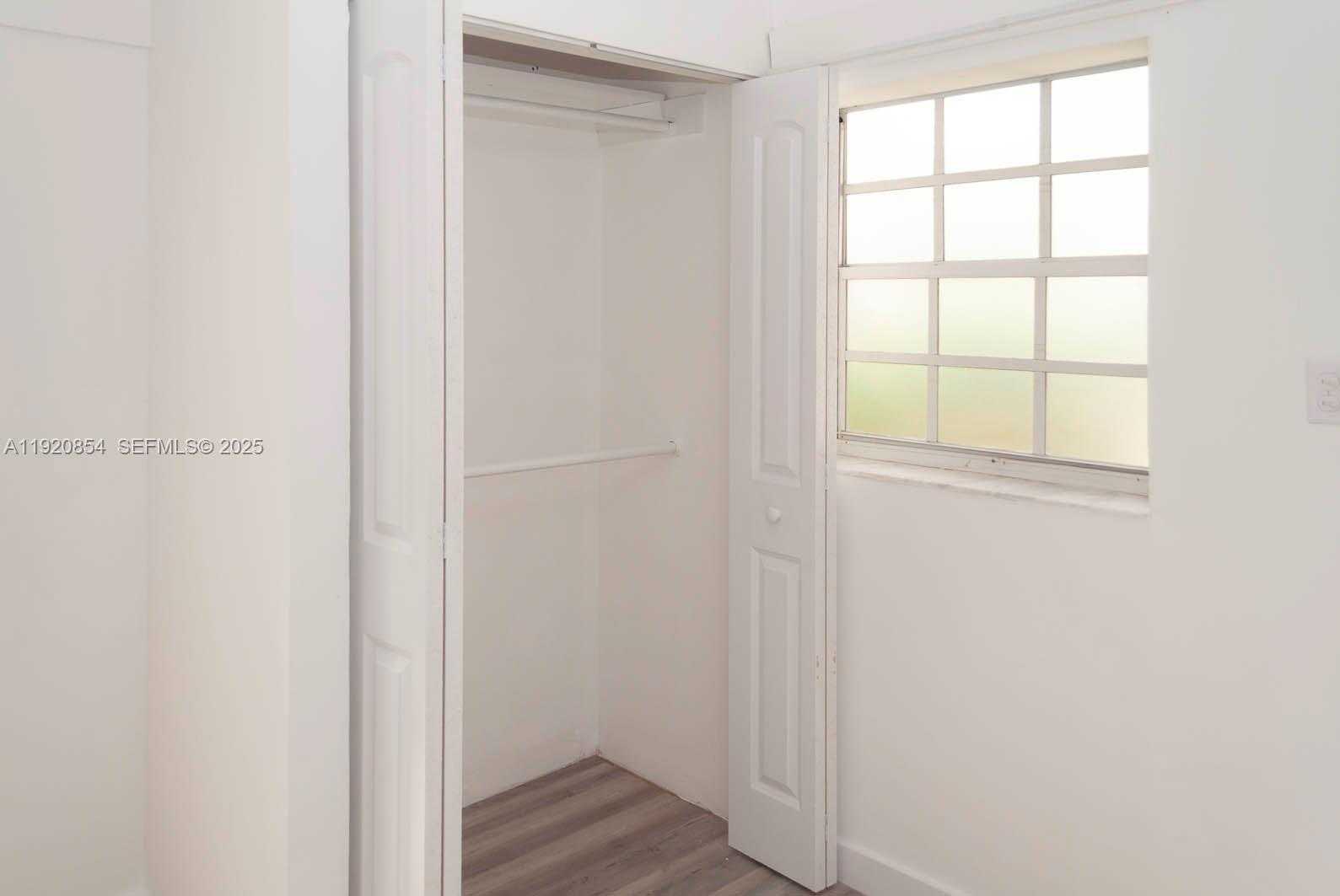 Small Image of 6384 SOUTH WEST 31ST ST, Miami Number 33