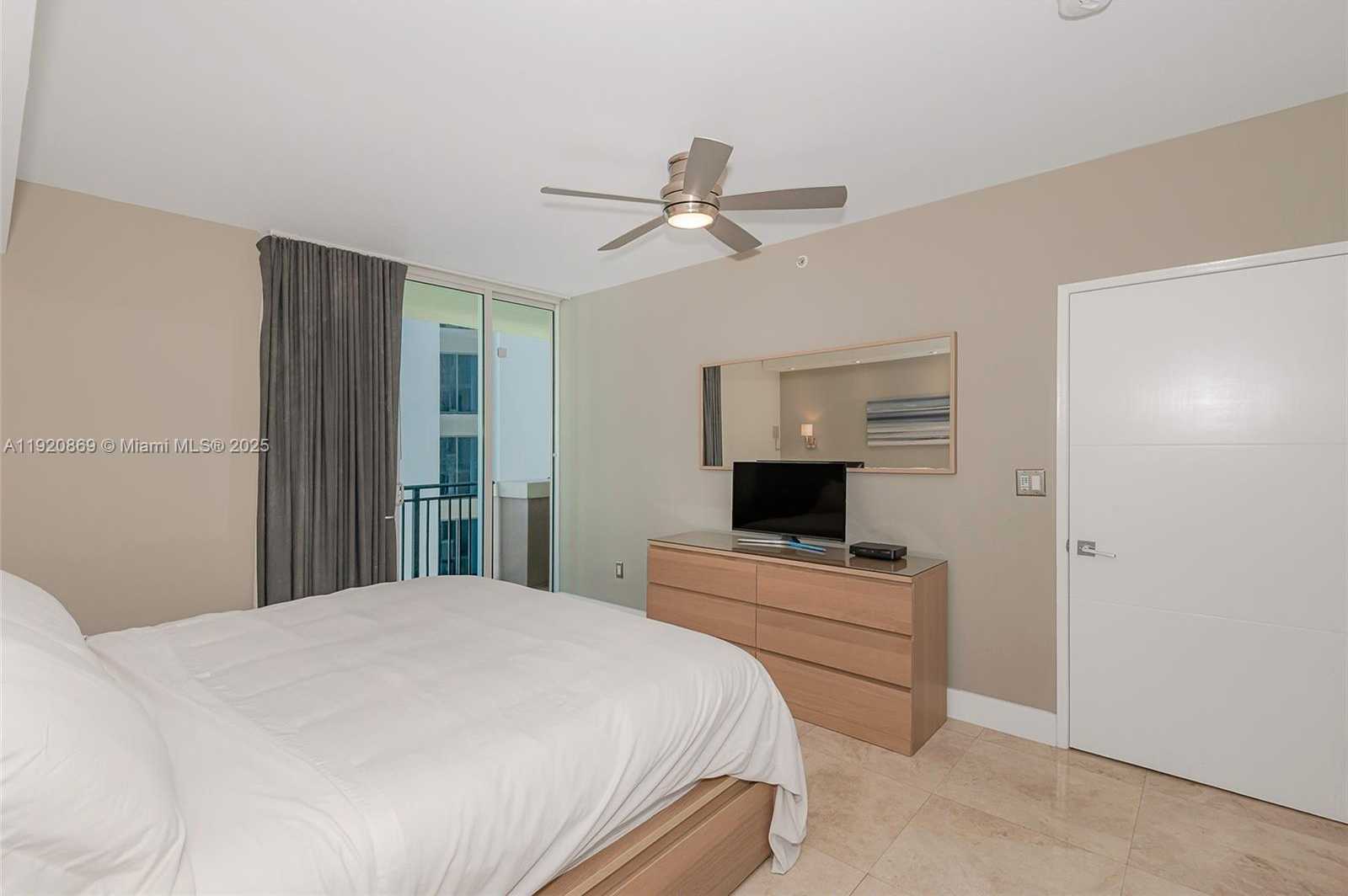 Small Image of 17555 EAST ATLANTIC BLVD #1005, Sunny Isles Beach Number 30