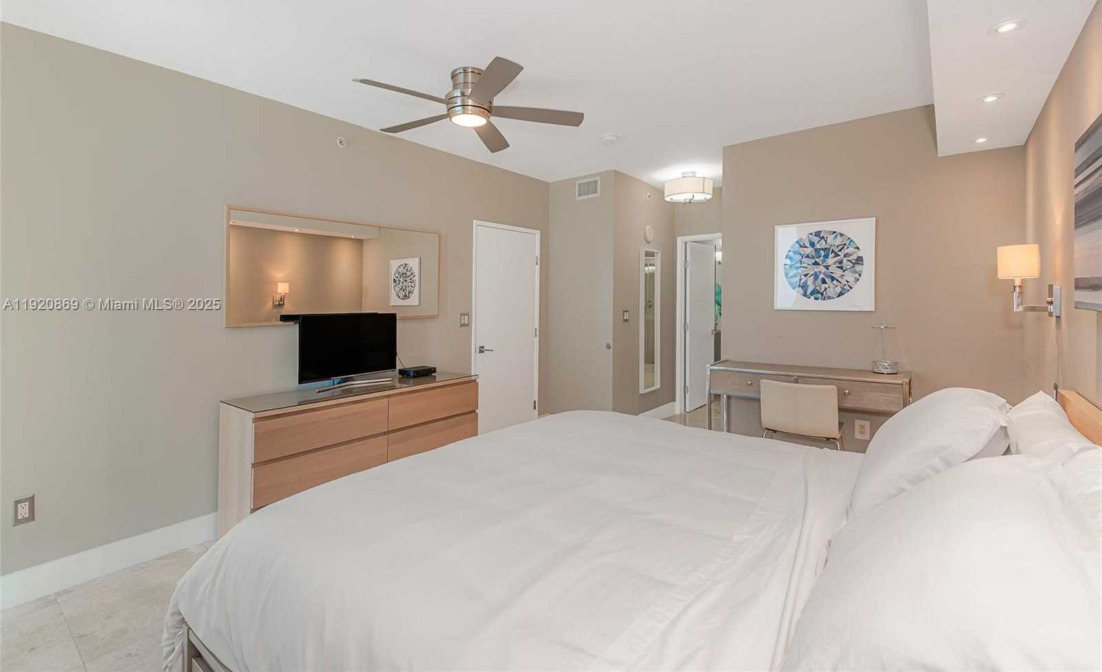 Small Image of 17555 EAST ATLANTIC BLVD #1005, Sunny Isles Beach Number 32